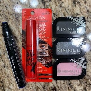 Set of 3 Eyeshadows and 2 Mascaras